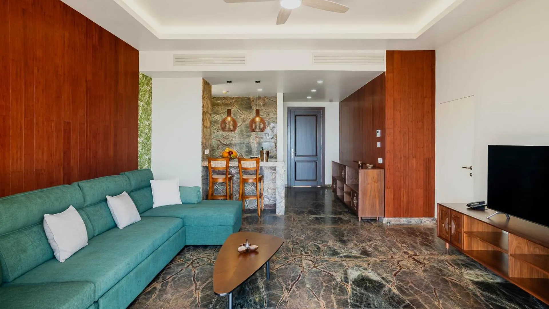 Garden Hill Resort & Spa Beau Vallon  Seychely