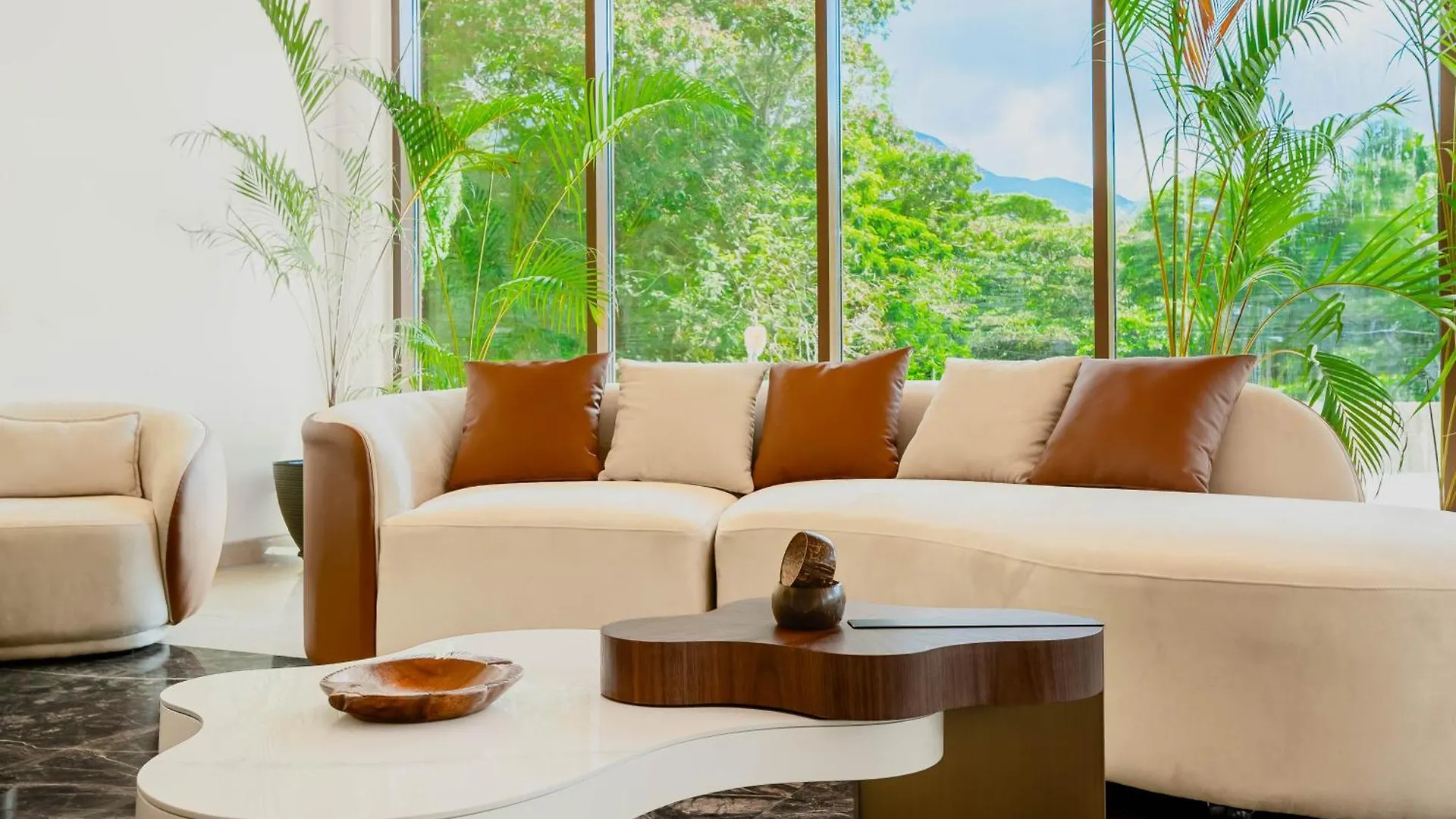 Garden Hill Resort & Spa Beau Vallon  0*, Beau Vallon (Mahe)